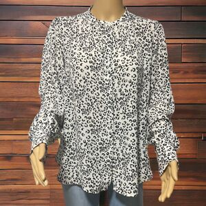 Loft by Ann Taylor Women's black and Beige long sleeve casual top Sz/ S